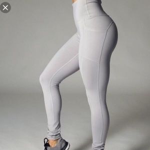 Buffbunny Luna Grey XL Leggings